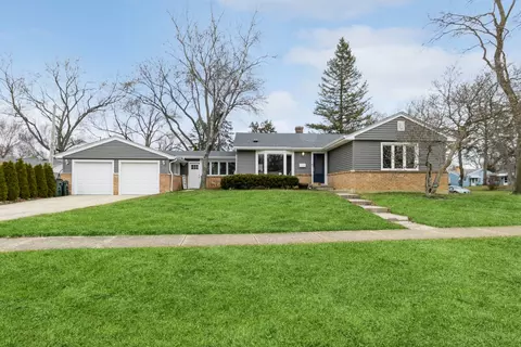 174 S Brockway St, Palatine, IL 60067