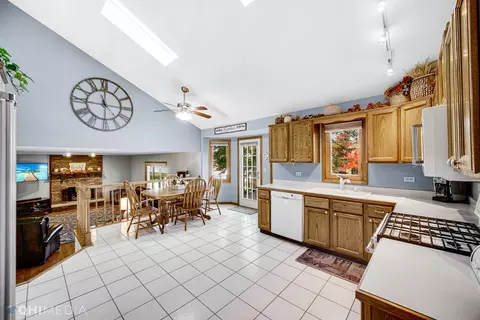 Other - 10248 Oconnell Ave, Mokena, IL 60448 photo 4 of 15