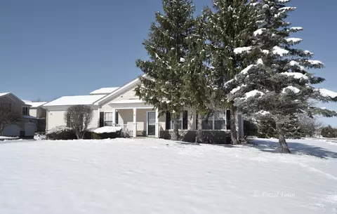2811 Kendall Xing, Johnsburg, IL 60051