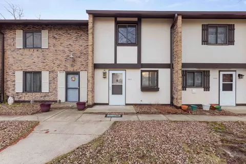3257 Kimball Rd, Rockford, IL 61114