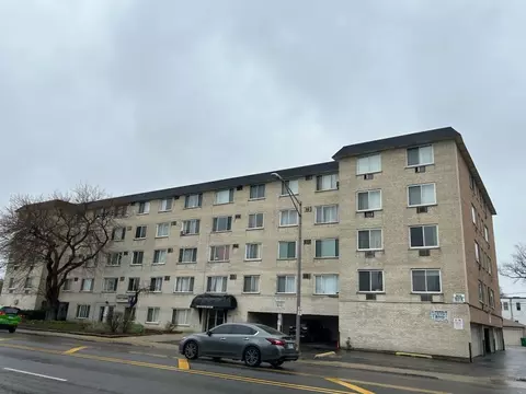 1227 S Harlem Ave #204, Berwyn, IL 60402