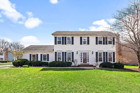 460 Longfellow Dr, Wheaton, IL 60189