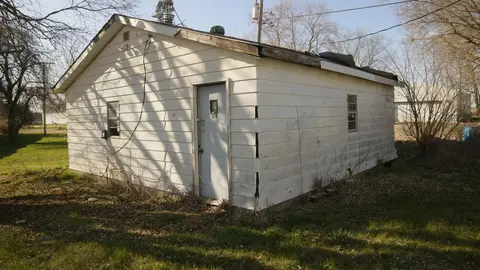 109 Logan St, Lake Fork, IL 62541 photo 5