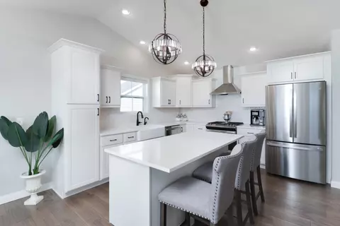 Kitchen - 2624 Shale Rd, Normal, IL 61761 photo 1 of 4