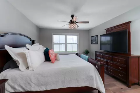 Bedroom - 2624 Shale Rd, Normal, IL 61761 photo 3 of 4