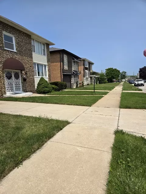 304 Luella Ave, Calumet City, IL 60409