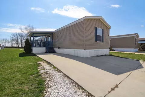4809 Windsor Rd #G11, Champaign, IL 61822