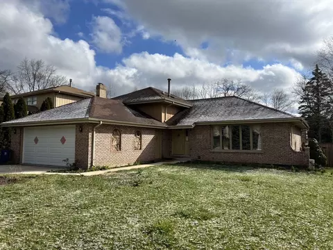 10135 S 87th Ave, Palos Hills, IL 60465