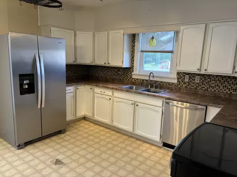 Kitchen - 511 Walnut St, Varna, IL 61375 photo 1 of 2