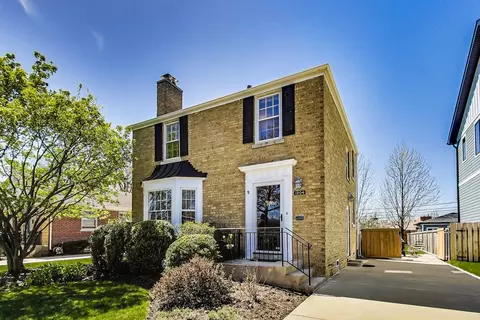 1204 S Washington Ave, Park Ridge, IL 60068