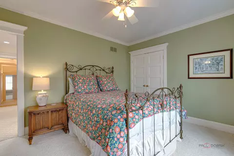 Bedroom - 320 Belle Foret Dr, Lake Bluff, IL 60044 photo 3 of 7