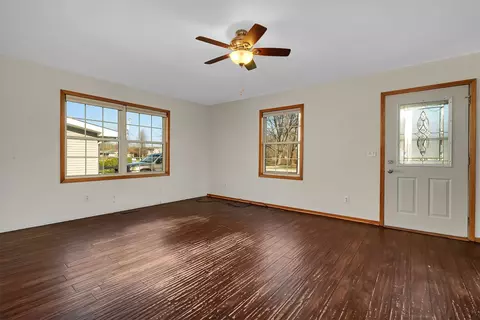 Living - 405 W 3rd St, Braidwood, IL 60408 photo 3 of 3