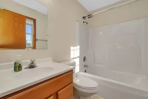Bath - 405 W 3rd St, Braidwood, IL 60408 photo 2 of 2