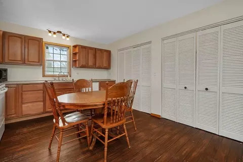 Dining - 405 W 3rd St, Braidwood, IL 60408 photo 1 of 3