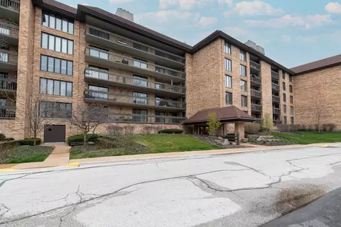 1621 Mission Hills Rd #N504, Northbrook, IL 60062