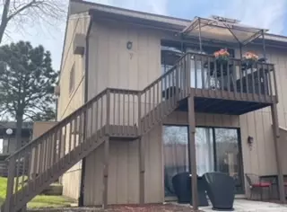 36 Bermuda Colony #8, Fox Lake, IL 60020