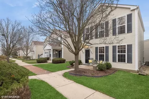 766 Four Seasons Blvd, Aurora, IL 60504