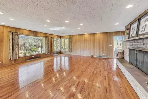 Other - 535 Oakhill Rd, Elgin, IL 60120 photo 2 of 11