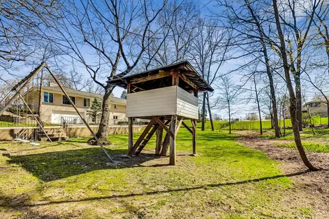 Other - 535 Oakhill Rd, Elgin, IL 60120 photo 10 of 11