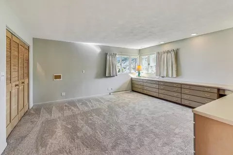 Other - 535 Oakhill Rd, Elgin, IL 60120 photo 4 of 11
