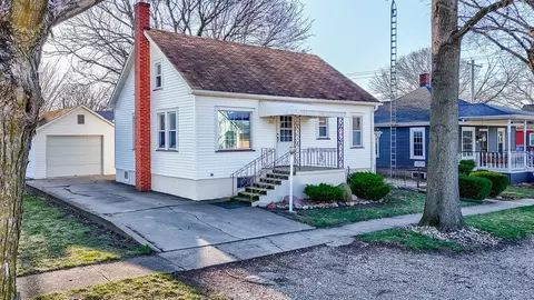 131 S Lincoln Ave S, Ladd, IL 61329