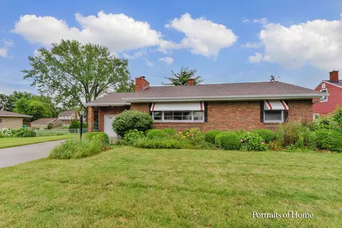 1104 N May St, Joliet, IL 60435