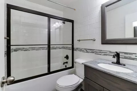 Bath - 122 S Orr Dr, Normal, IL 61761 photo 2 of 5