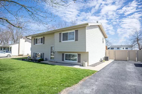 327 S Barbara Dr, Kankakee, IL 60901 photo 32