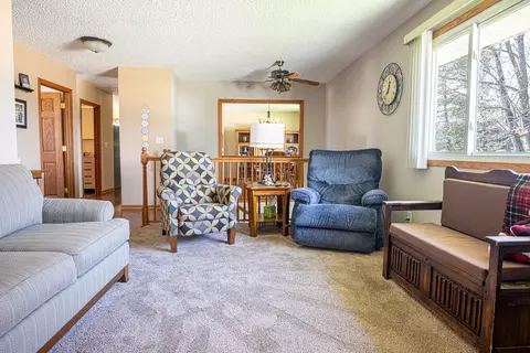 327 S Barbara Dr, Kankakee, IL 60901 photo 5