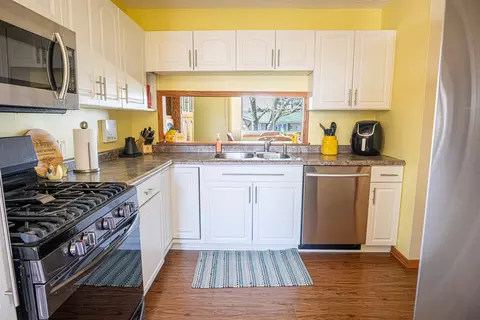 327 S Barbara Dr, Kankakee, IL 60901 photo 8