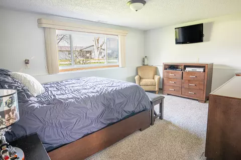 327 S Barbara Dr, Kankakee, IL 60901 photo 17