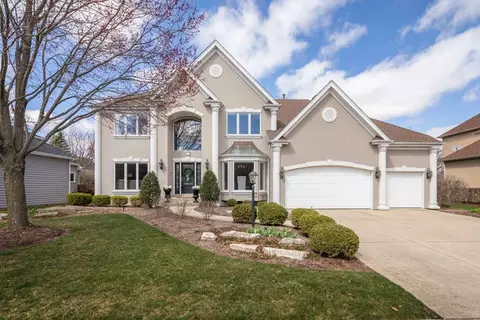 3407 Scottsdale Cir, Naperville, IL 60564