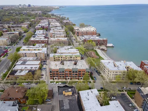 1338 W Birchwood Ave #3, Chicago, IL 60626