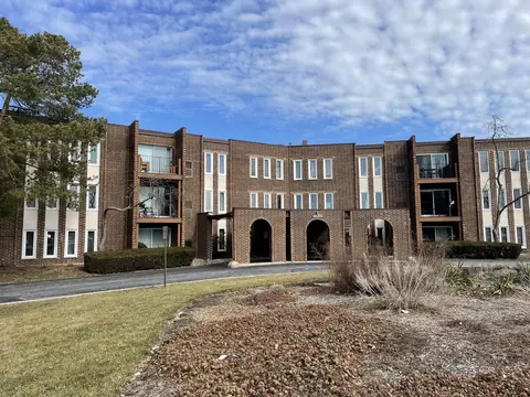 1575 Sandpebble Dr #222, Wheeling, IL 60090 photo 1