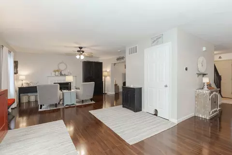 Living - 1220 Ogelthorpe Ave, Normal, IL 61761 photo 5 of 7