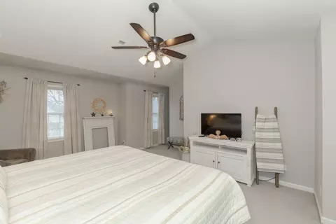 Bedroom - 1220 Ogelthorpe Ave, Normal, IL 61761 photo 2 of 6