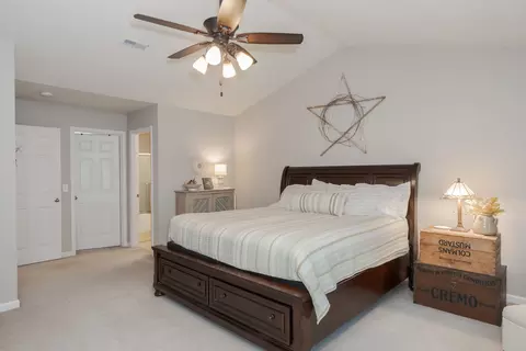 Bedroom - 1220 Ogelthorpe Ave, Normal, IL 61761 photo 4 of 6
