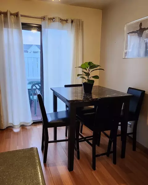Dining - 1676 Cornell Dr, Hoffman Estates, IL 60169 photo 1 of 1