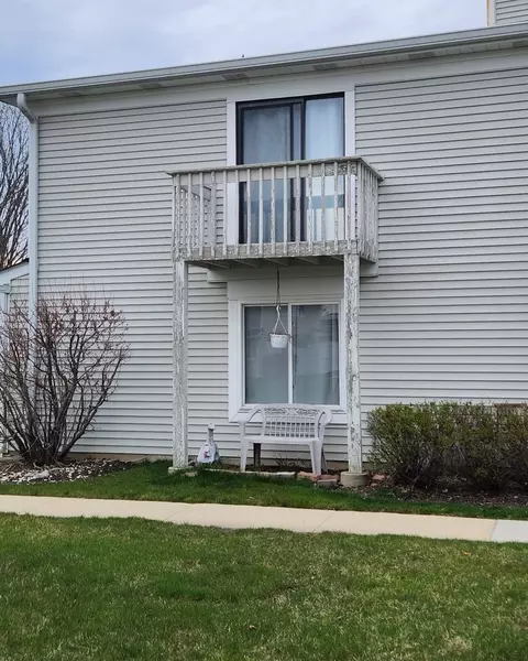 Exterior - 1676 Cornell Dr, Hoffman Estates, IL 60169 photo 1 of 5