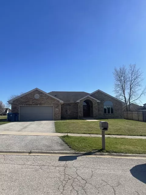 1335 W Parliament St, Crete, IL 60417