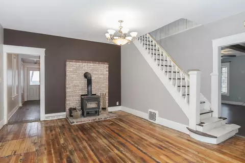 Living - 257 E 8th Rd, Dana, IL 61321 photo 2 of 4