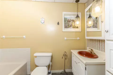 Bath - 257 E 8th Rd, Dana, IL 61321 photo 1 of 2