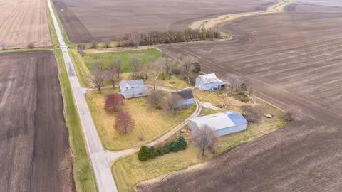 View/Area - 257 E 8th Rd, Dana, IL 61321 photo 3 of 7