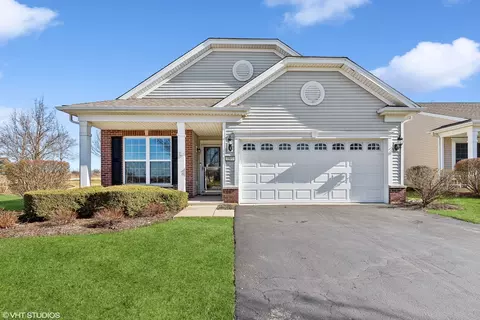 3501 Rockwell Cir, Mundelein, IL 60060