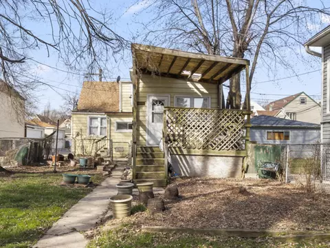 5244 S Richmond St, Chicago, IL 60632