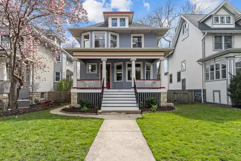 724 S Elmwood Ave, Oak Park, IL 60304