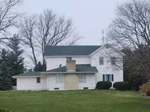 14313 Somonauk Rd, Hinckley, IL 60520