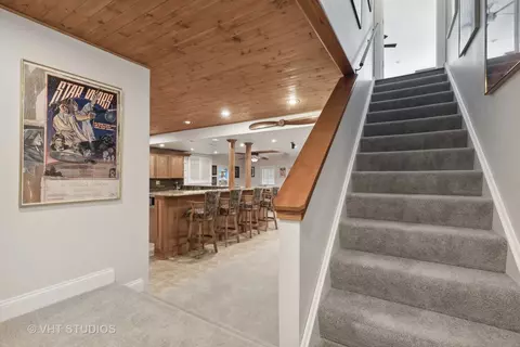 Entry Way - 303 Saddle Ln, Fox River Grove, IL 60021 photo 6 of 7