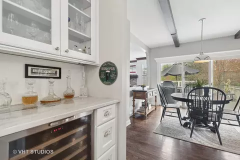 Kitchen - 303 Saddle Ln, Fox River Grove, IL 60021 photo 3 of 9