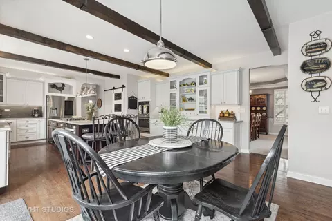 Dining - 303 Saddle Ln, Fox River Grove, IL 60021 photo 6 of 7
